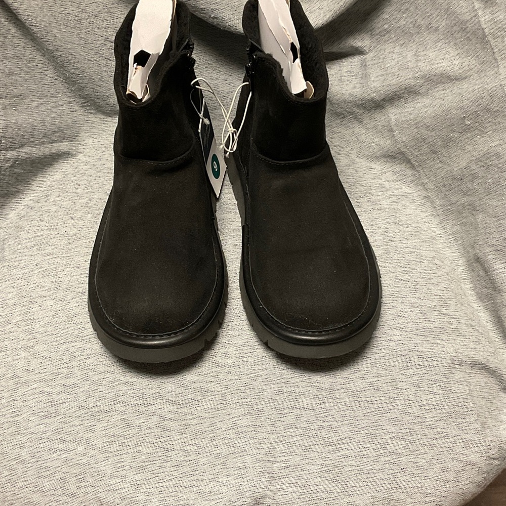 Universal Thread Women’s Black Boots